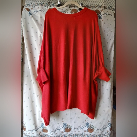 Michael Kors Red V-Neck Top - Picture 3 of 5